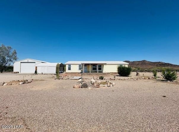 44113 E Perry Dr, Salome, AZ 85348