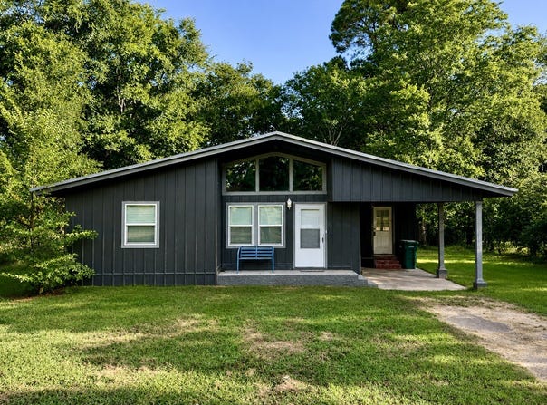 414 E Main Street, Omaha, TX 75571