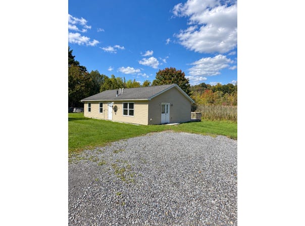 105-107 E Cold Spring Road, Monticello, NY 12701