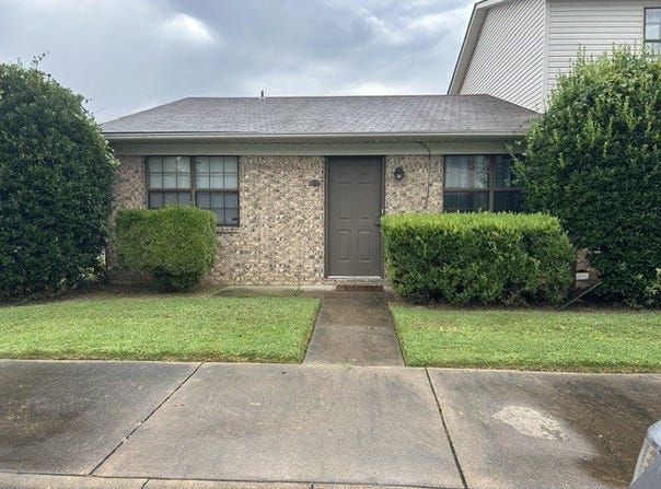 1420 E O, Russellville, AR 72801