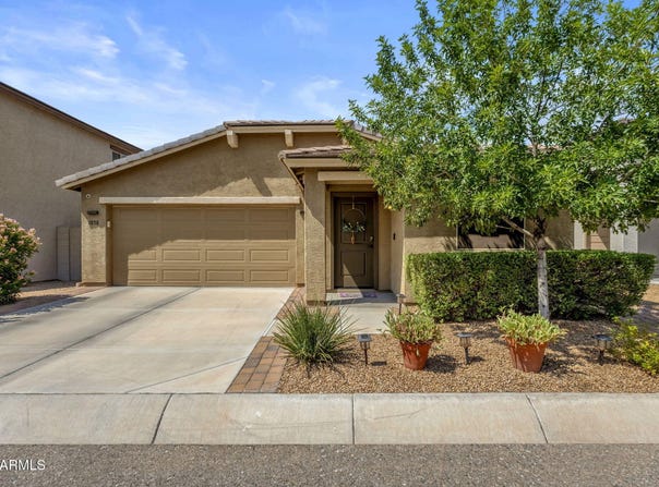 1858 W EXPRESSMAN Street, Apache Junction, AZ 85120