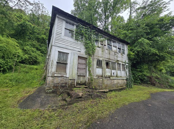 KY 66/Hendron Hill, Arjay, KY 40902