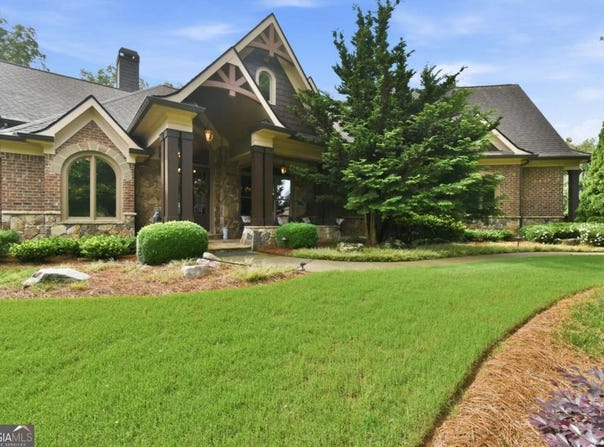5038 Pointer Ridge, Flowery Branch, GA 30542