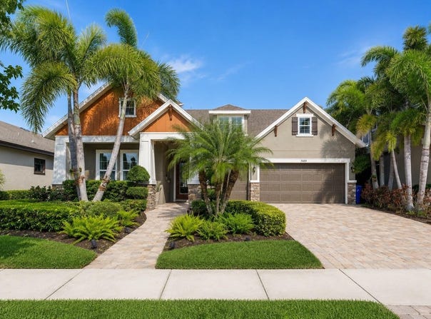 7209 MEETING HOUSE Lane, APOLLO BEACH, FL 33572