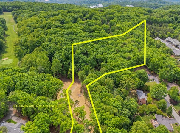 TR A Crossbow Cir, Roanoke, VA 24018