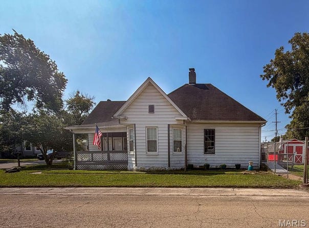202 E 2nd Street, De Soto, MO 63020