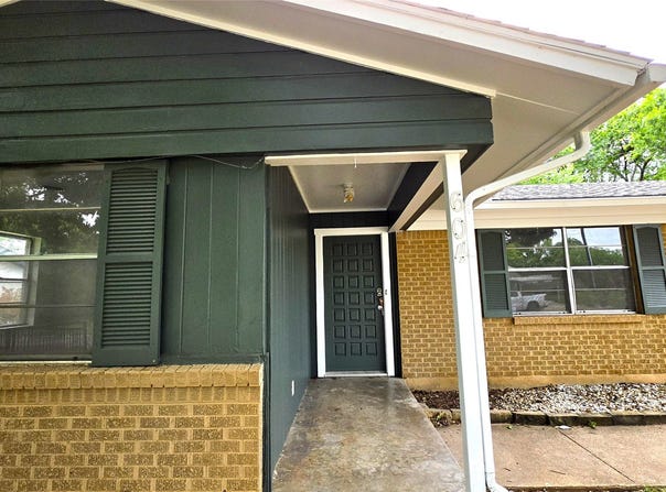 604 Sun Valley Drive, Denton, TX 76209