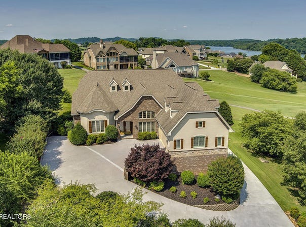 117 Black Hawk Drive, Vonore, TN 37885