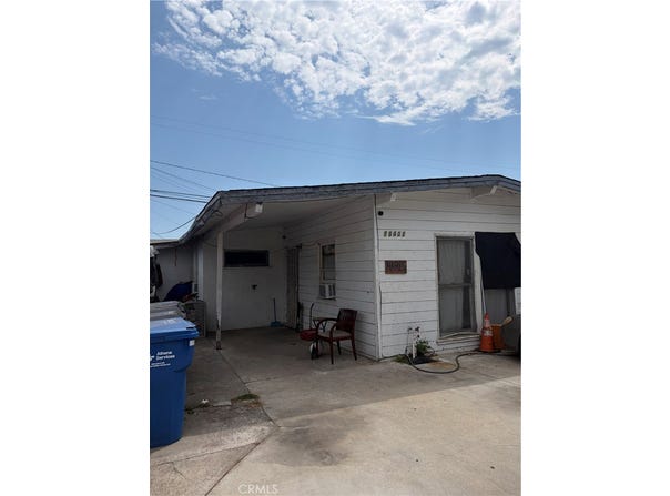 18402 E Nearfield, Azusa, CA 91702