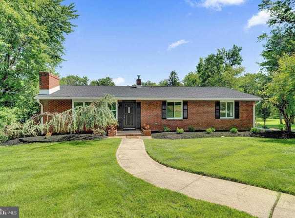 7 MALAGA Drive, EWING, NJ 08628