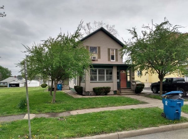 412 E Main Street, Hoopeston, IL 60942