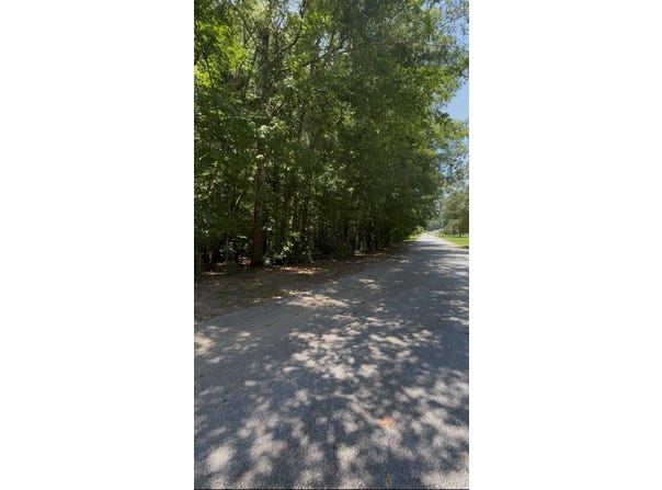 108 Brookwood Lane, Greenwood, SC 29646