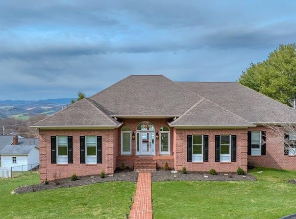 197 Florence Circle, TAZEWELL, VA 24651