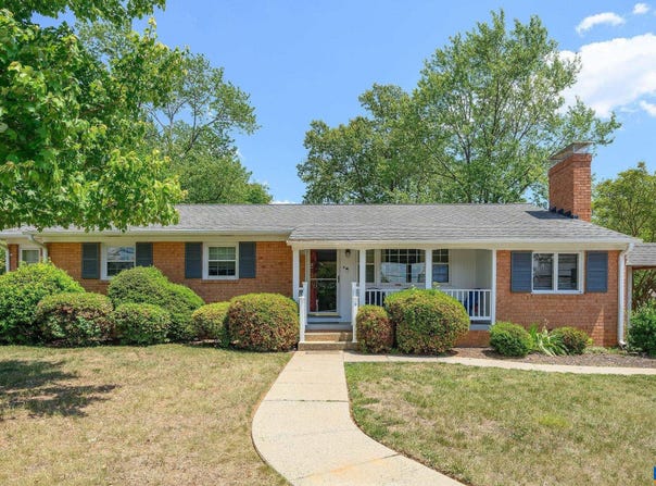 2806 BROOKMERE RD, CHARLOTTESVILLE, VA 22901