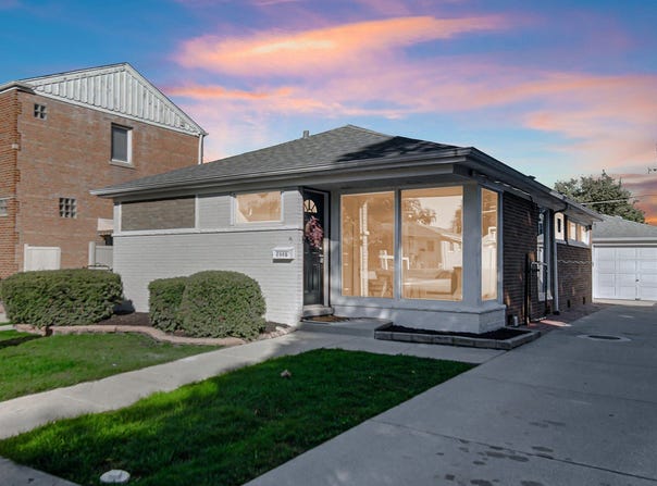 5237 S Natoma Avenue, Chicago, IL 60638