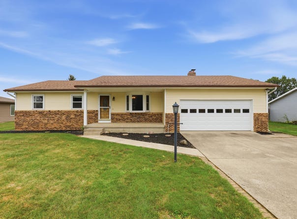 15128 Mercury Lane, Huntertown, IN 46748-9702