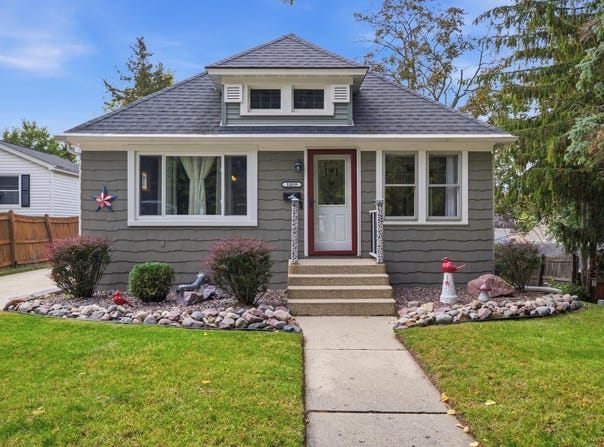 1059 Walnut St, West Bend, WI 53095