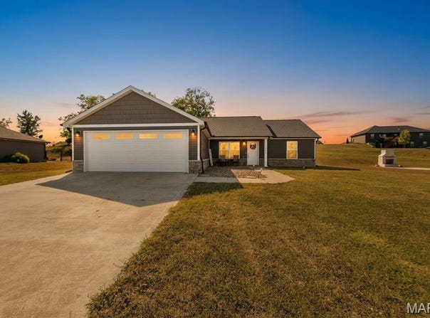 242 Culloden Moore Drive, Jackson, MO 63755