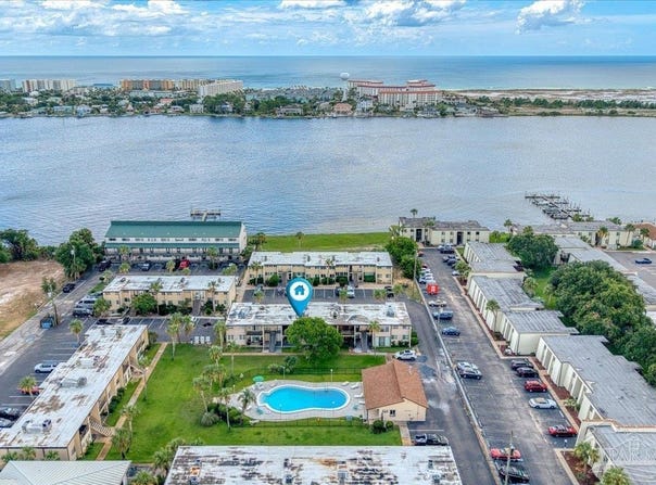 300 SW Miracle Strip Pkwy, Ft Walton Beach, FL 32548