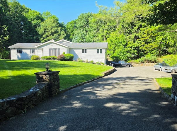 54 Allapartus Road, Ossining, NY 10562