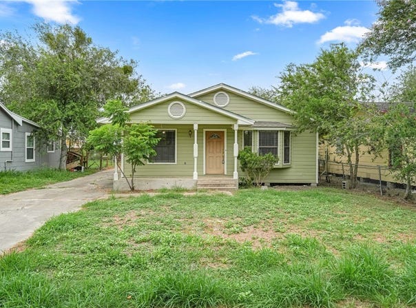 710 Jackson Avenue, Robstown, TX 78380