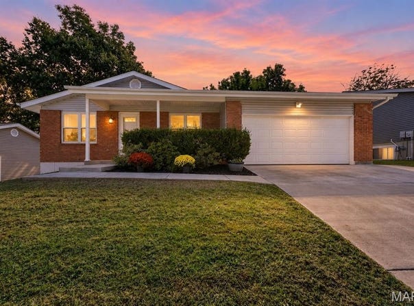 2152 Treasure Island Drive, Imperial, MO 63052