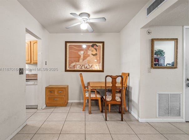 200 Croton Ave, Lantana, FL 33462