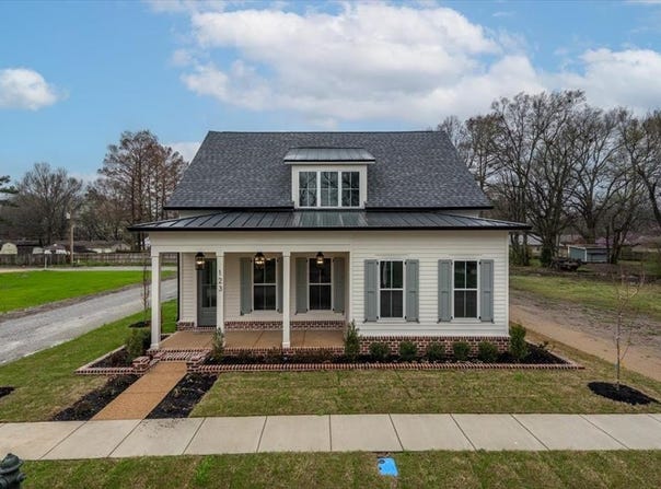 123 CEDAR AVENUE, Marion, AR 72364