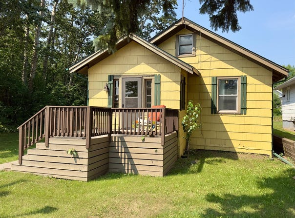 421 S 69th Avenue W, Duluth, MN 55807