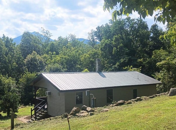 989 Battery Hill Lane, Tyro, VA 22976