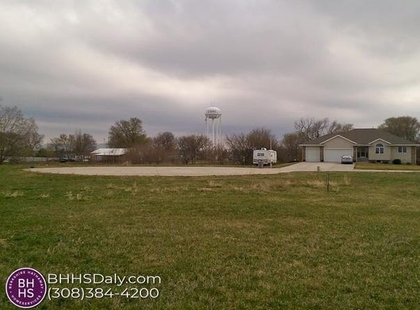 102 Harder Circle, Cairo, NE 68824