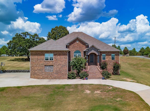 99 Overland Park Rd, Vilonia, AR 72173