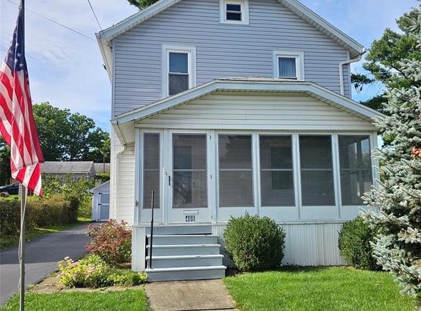 408 Riverside Dr, JOHNSON CITY, NY 13790