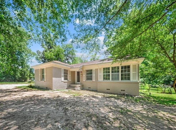 1301 Pershing Avenue, Lufkin, TX 75904