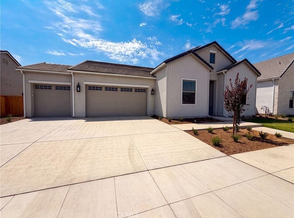 2246 N Marion, Clovis, CA 93619