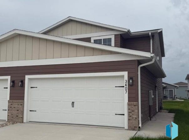 3407 S Joanne Ave, Sioux Falls, SD 57106