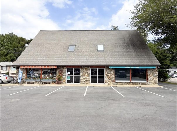 819 Lafayette Road, Hampton, NH 03842