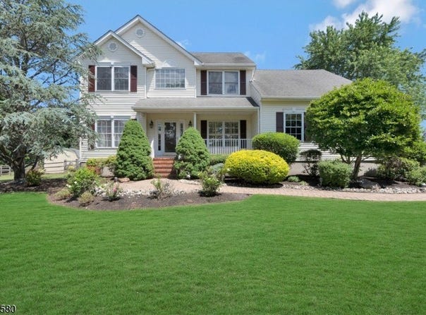 6 Varnon Ct, Hillsborough Twp., NJ 08844-8117
