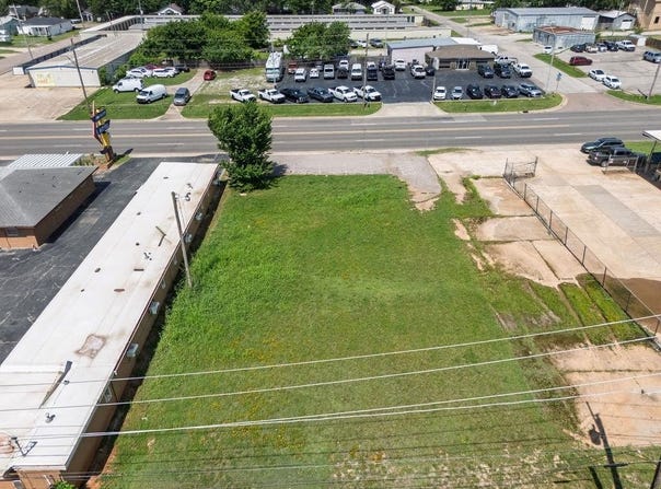 1225 N Harrison Avenue, Shawnee, OK 74801