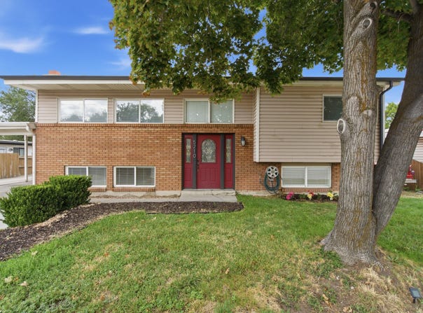 5210 S 900 E, Murray, UT 84117