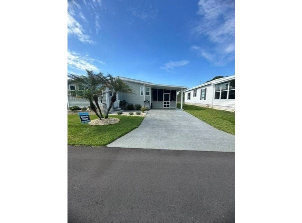 1083 Dewitt St., Sebring, FL 33872