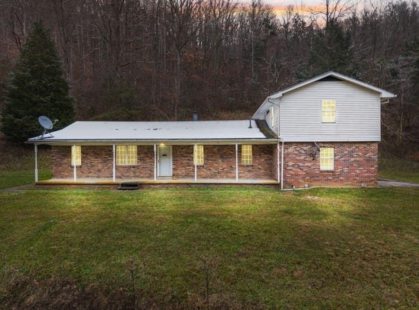 1474 Cow Creek Rd, Stanton, KY 40380