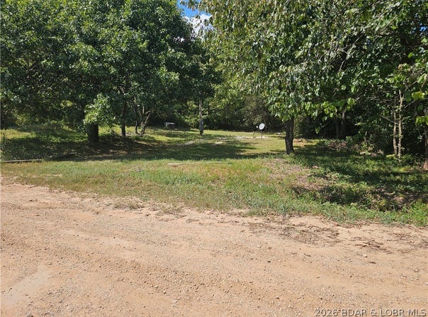 585 W Lakeview Drive, Eldon, MO 65026