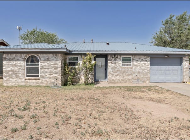 725 Stanton Avenue, Hereford, TX 79045