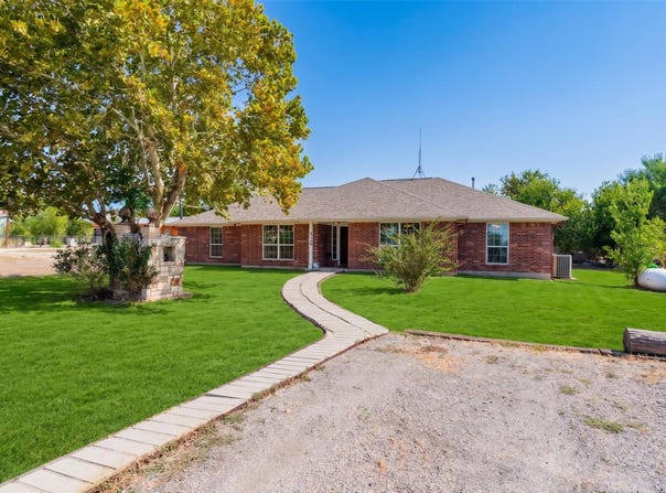 770 Green Acres, Georgetown, TX 78626