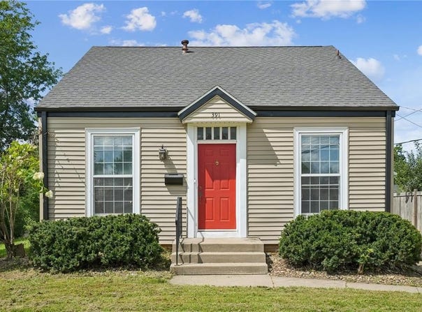 391 Memorial Drive SE, Cedar Rapids, IA 52403