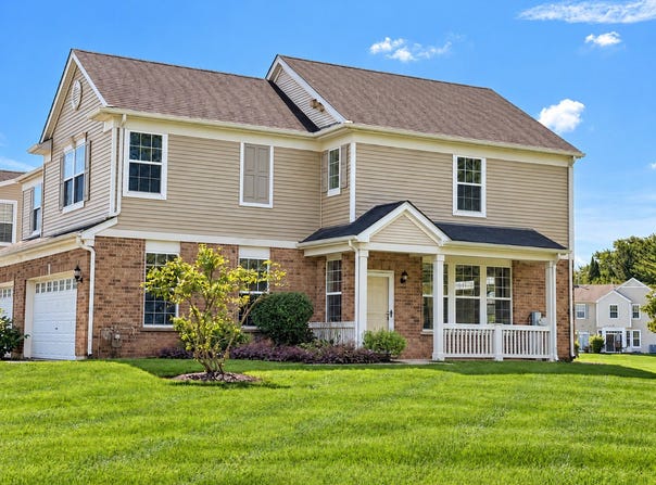 2534 Evergreen Circle, McHenry, IL 60050