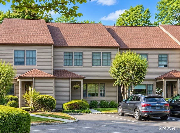 9 Lambert Common, Wilton, CT 06897