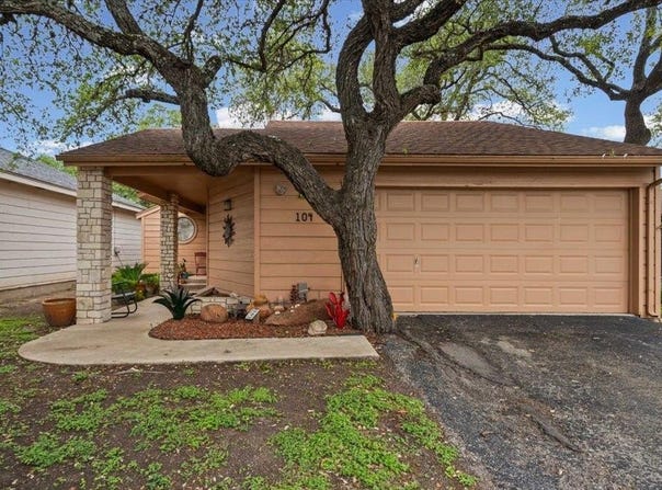 104 Overlook Cir, Wimberley, TX 78676
