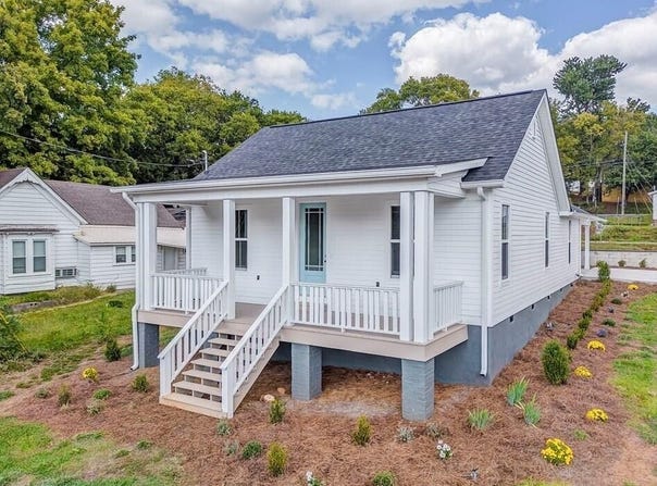 318 W Tyler Street, Dalton, GA 30720